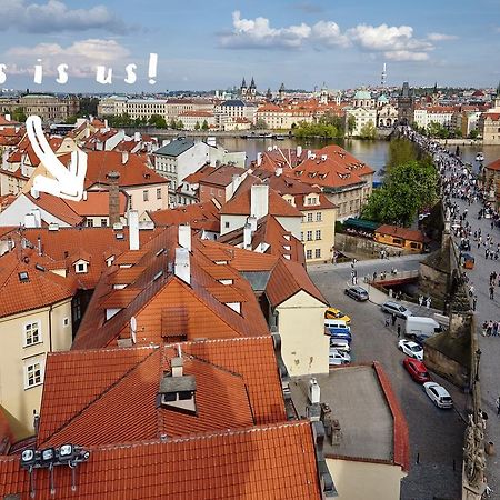 Queen Bee apartments Praag Buitenkant foto